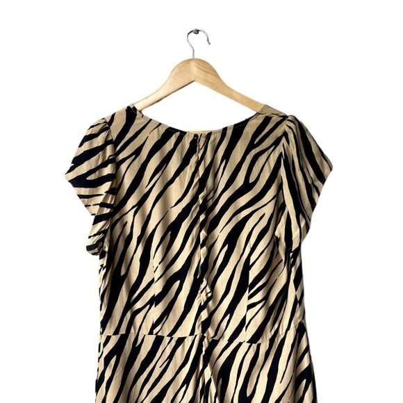 Talbots Animal Print Midi Dress Size 12 Faux Wrap Tie Button Front Short Sleeve - Picture 9 of 11